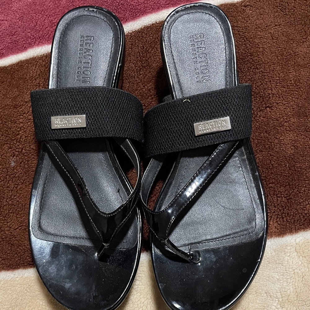 Kenneth Cole Reaction Black Slide Sandals